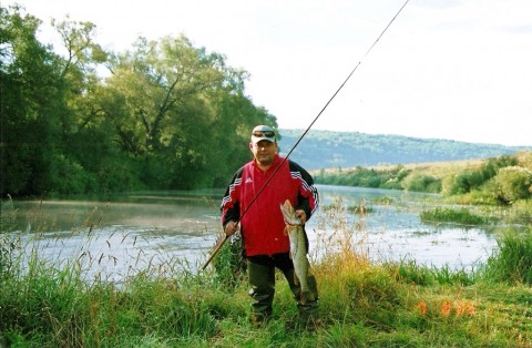 рыбалка на реке осетр ливадия
